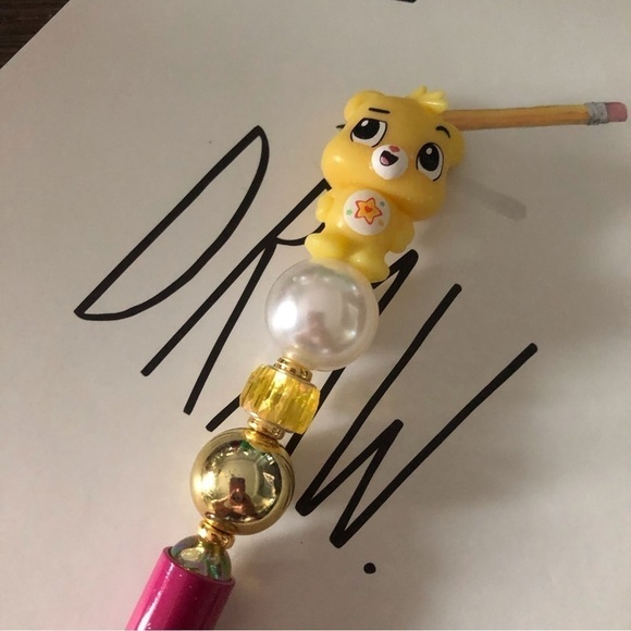 The Care Bears: Superstar Bear handmade beaded pen - Picture 1 of 3